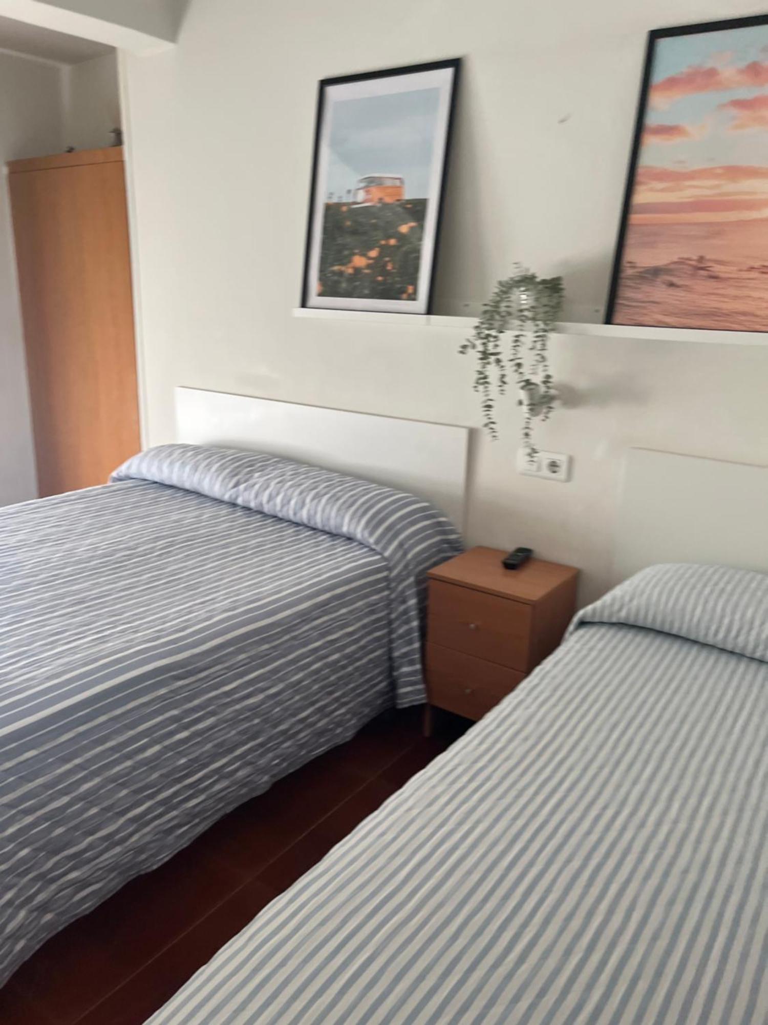 Pension Angelines, Sneuu Hostel Santander Exterior photo